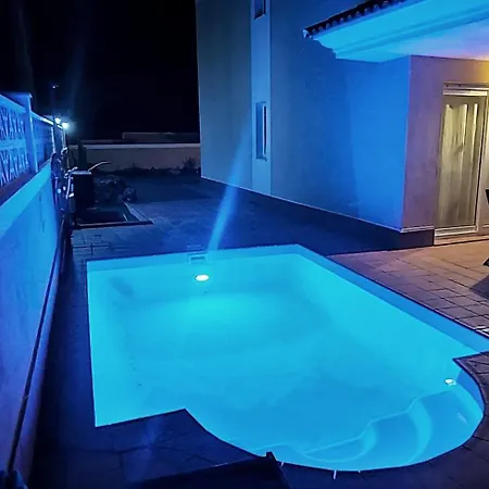 וילה Preciosa Con Piscina Privada - Mapo קורלחו