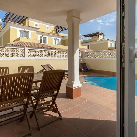 Preciosa Con Piscina Privada - Mapo Villa Corralejo