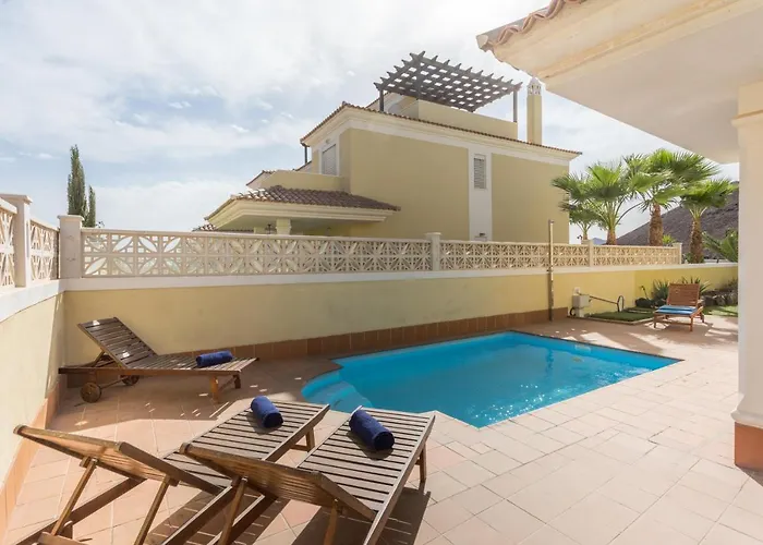 Preciosa Con Piscina Privada - Mapo Villa Corralejo