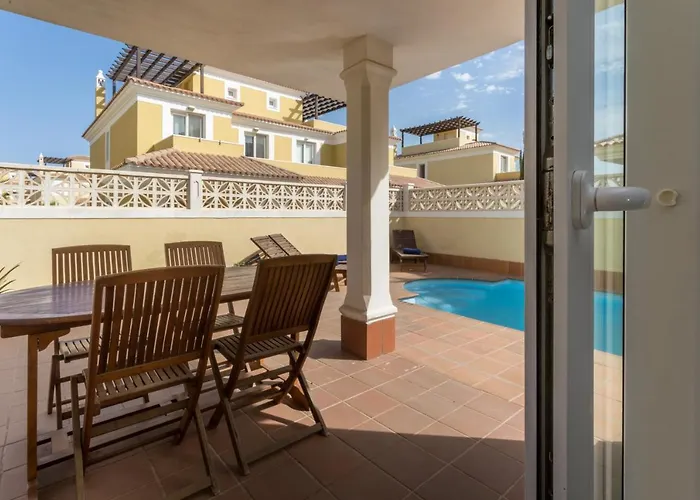 Preciosa Con Piscina Privada - Mapo فيلة كوراليهو